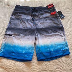 Speedo Men’s board shorts with lining. Large. NWT